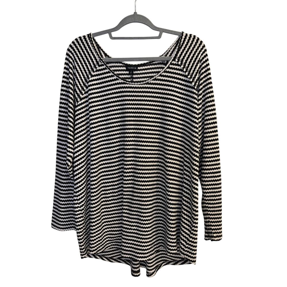 Torrid Black White Striped Long Sleeve Top Textured Knit Plus Size 3X